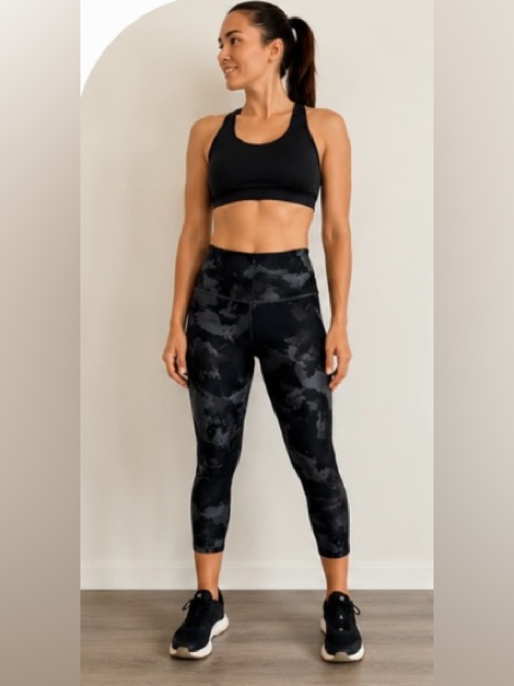 Under Armour HeatGear Compression Cropped Leggings XL Gray Black Camo Mesh